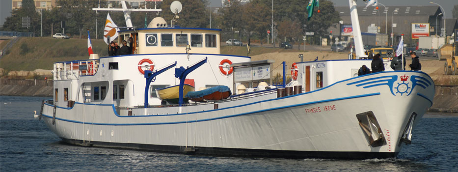 La douane Pour les bateaux privés